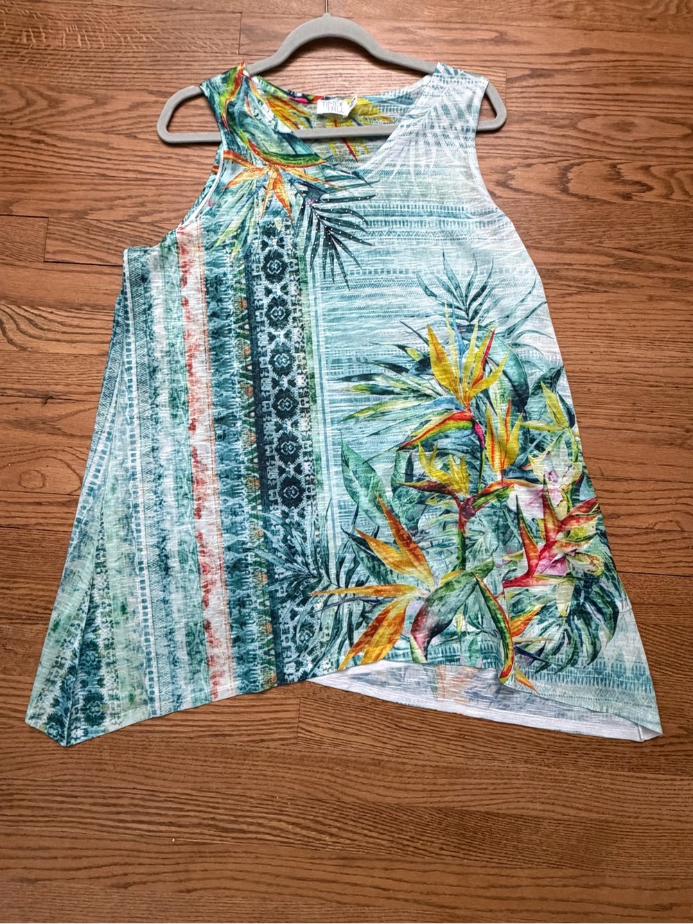 Women’s Time & Tru Top XL